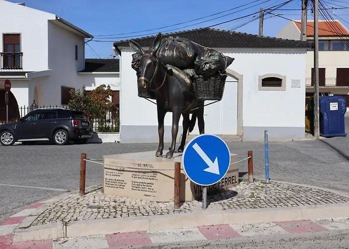 Bba1 Climatise Centre-ville * Ferrel (Leiria)